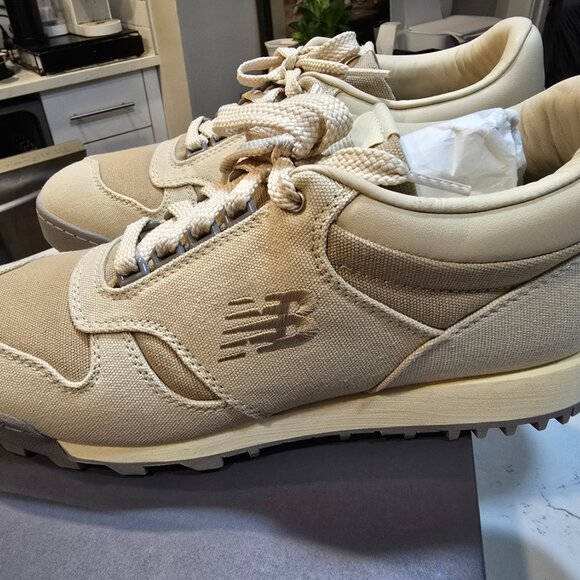 New Balance Rainier Low-Cut CP UALGSCP SAND BEIGE Width D Hiking boots MENS 11 - Picture 7 of 9